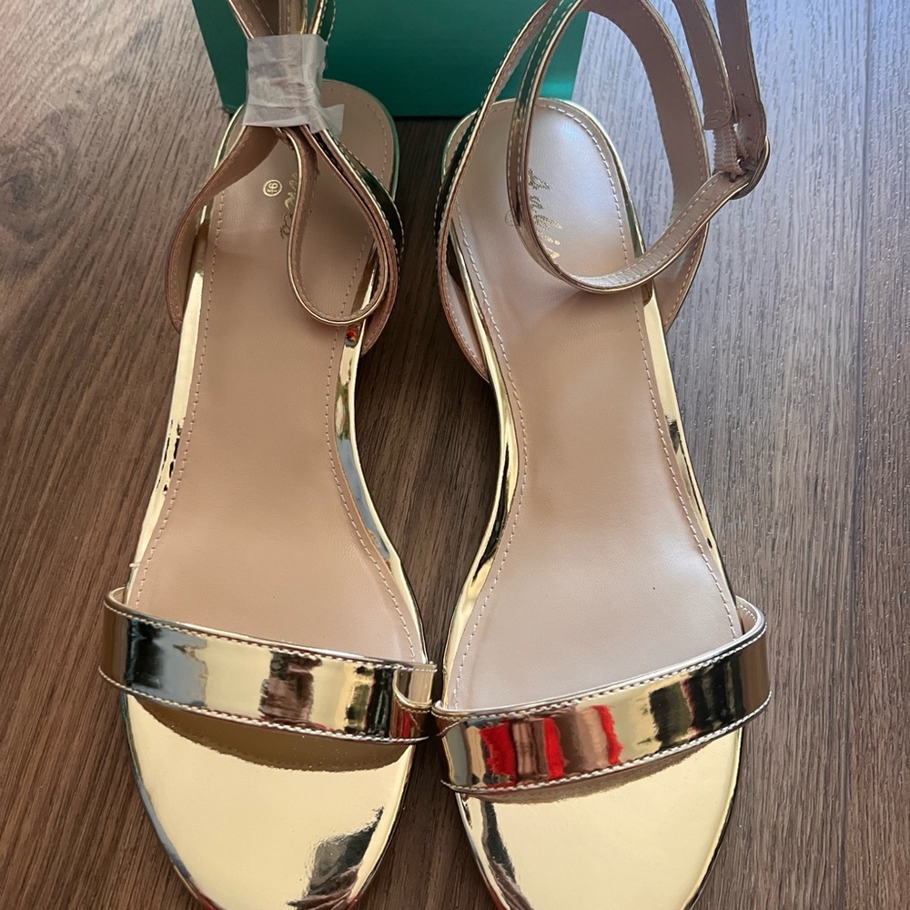 Metallic Gold Ankle-Strap Women's Sandals - Picture 5 of 8